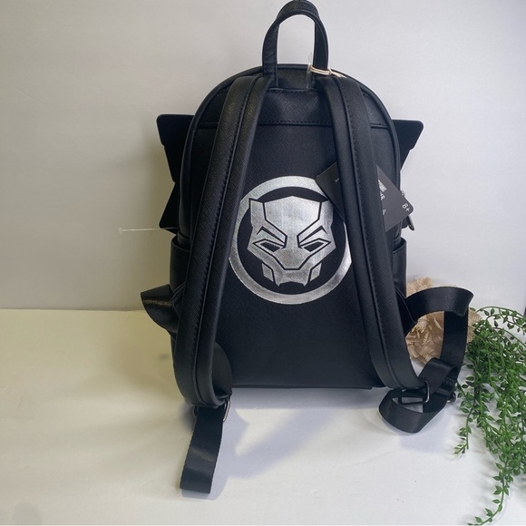 Loungefly Marvel Black Panther Wakanda Forever Figural Mini Backpack NWT - Picture 3 of 10